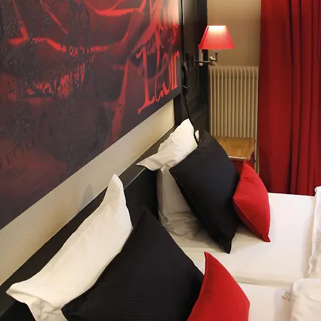 Roses Hotel 3*