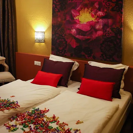 Roses Hotel Strasburg