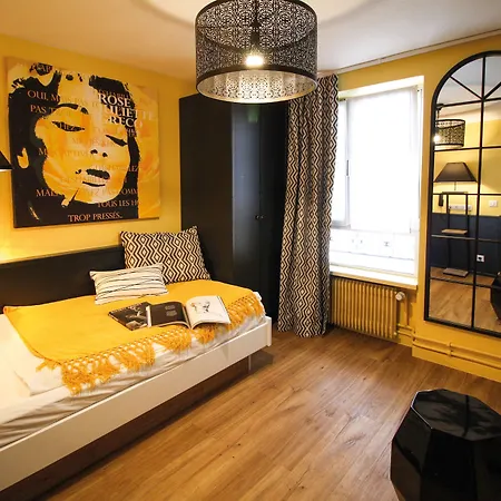 Roses Hotel Strasburg
