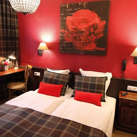 Roses Hotel 3*