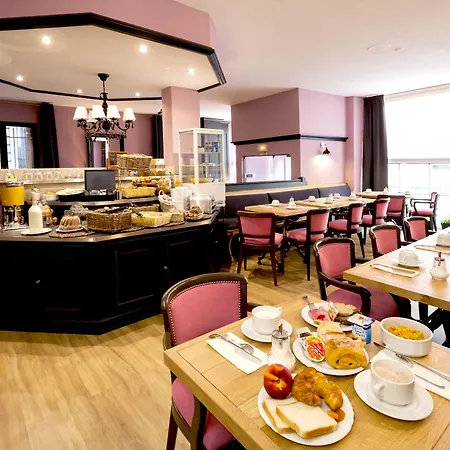 Roses Hotel