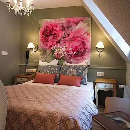 Roses Hotel Strasburg