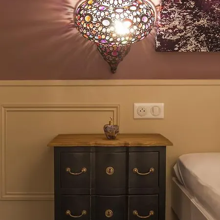 Roses Hotel