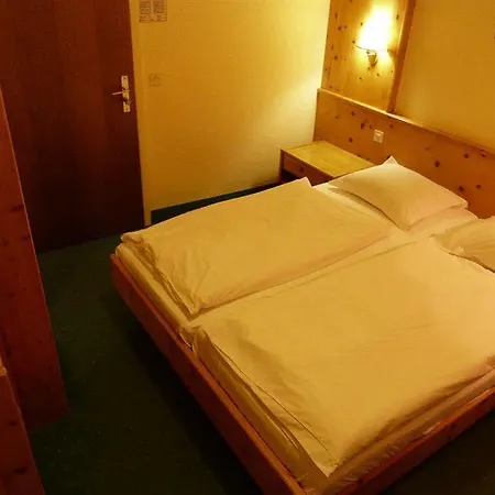 Hotel Roses 3*